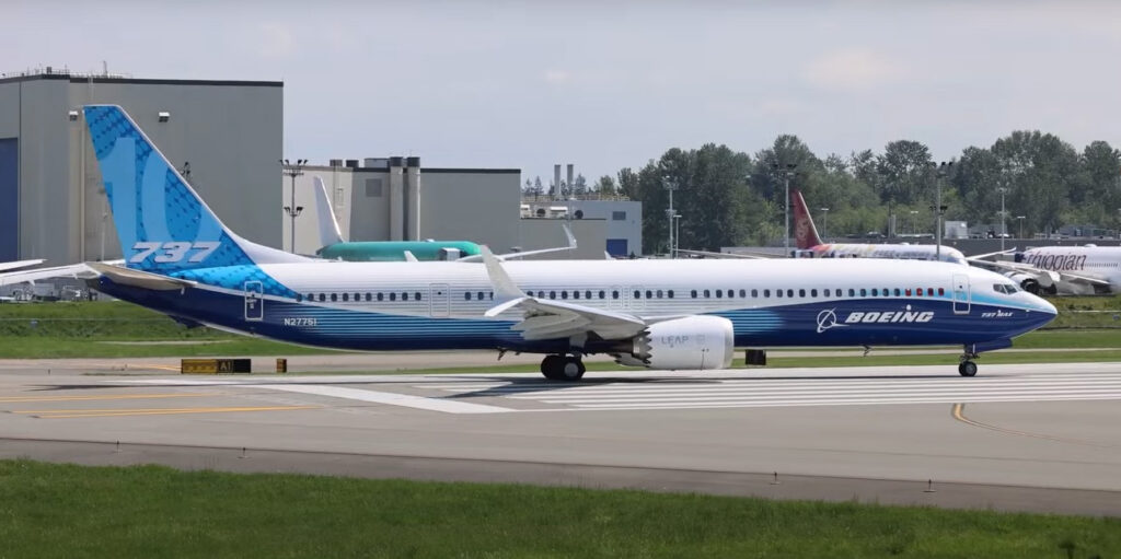 737 max airplane